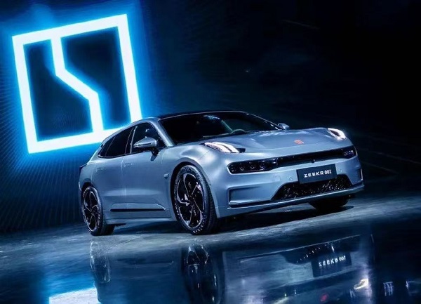 CES అరంగేట్రం నుండి ఎడారి విజయం వరకు: Zeekr తుఫాను ద్వారా మిడిల్ ఈస్ట్‌ను తీసుకుంది